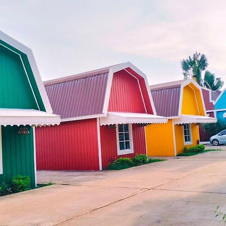 Color Ville Hotel Sha Certified Sakon Nakhon Exterior foto