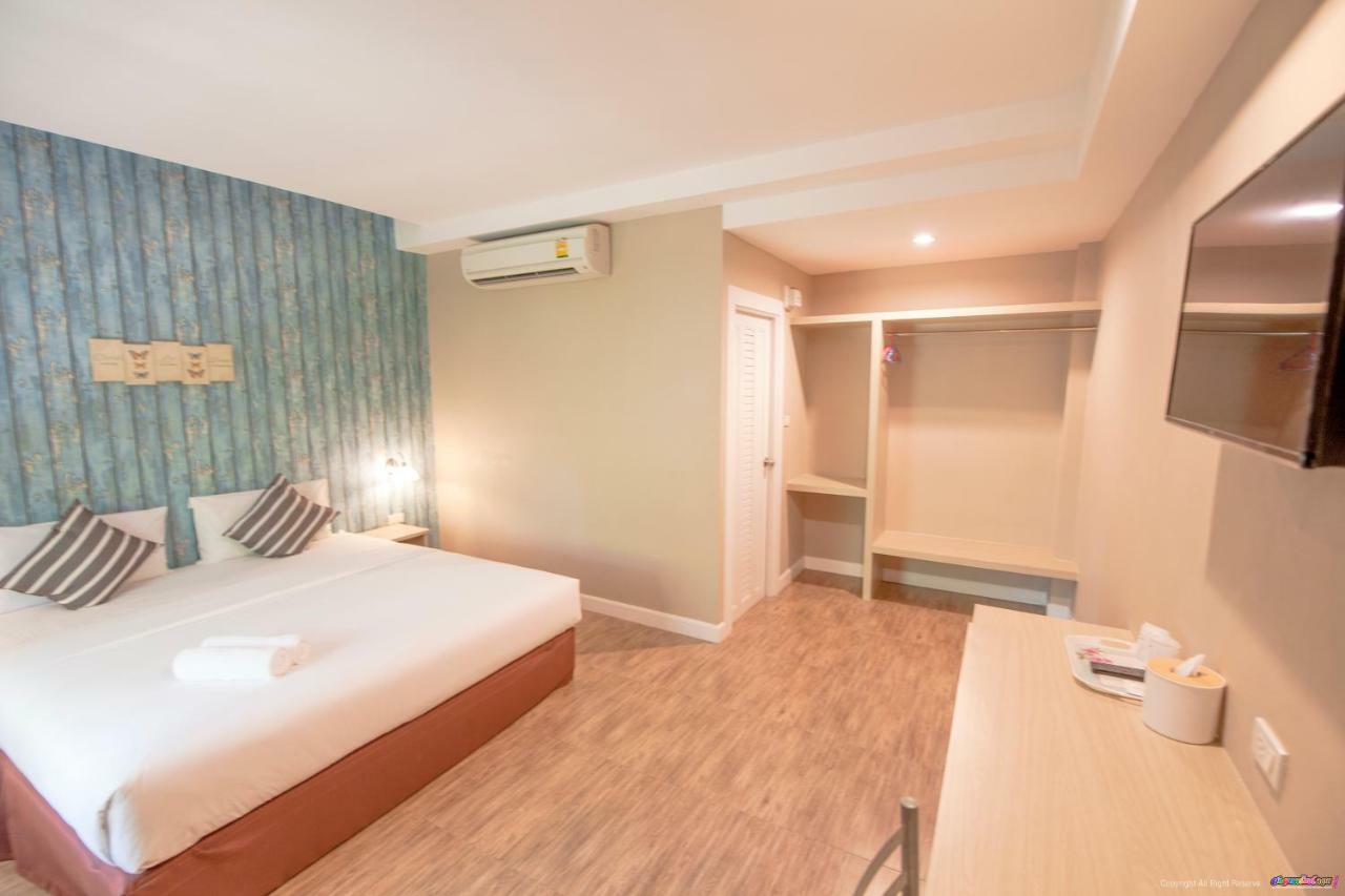 Color Ville Hotel Sha Certified Sakon Nakhon Exterior foto